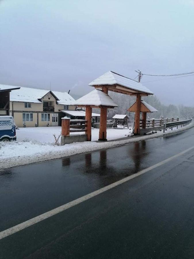 Hotel La Ionica Rozavlea Mm Zewnętrze zdjęcie